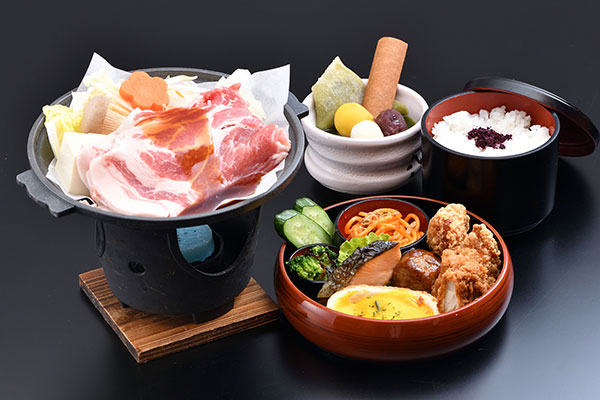 陶板焼き膳　うめ　B：豚焼き肉